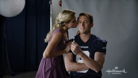 Любовь без участия (2016) Любовь без участия (2016)