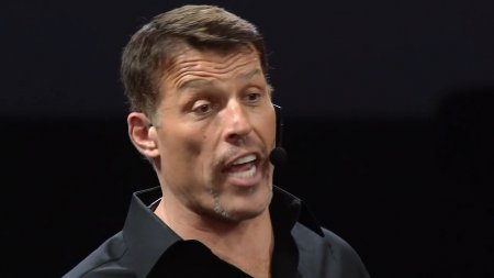 Тони Роббинс: Я не твой гуру (2016) Тони Роббинс: Я не твой гуру (2016)