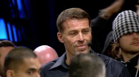 Тони Роббинс: Я не твой гуру (2016) Тони Роббинс: Я не твой гуру (2016)