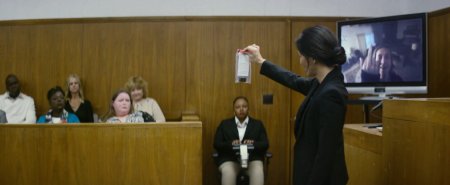 Хороший сосед (2016)