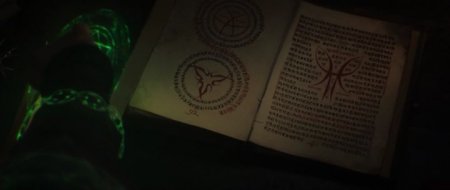 Доктор Стрэндж (2016)